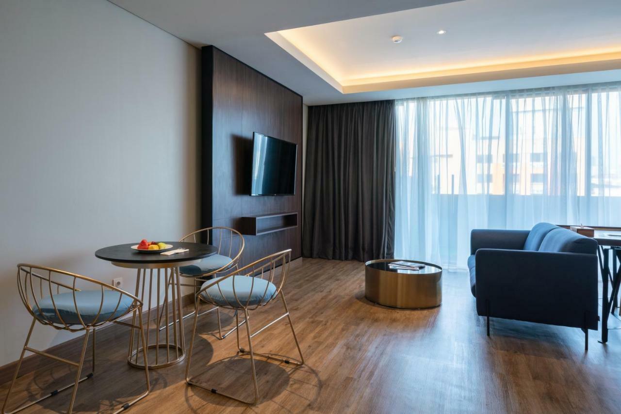 Luminor Hotel Jakarta Kota By Wh Buitenkant foto
